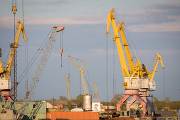 Port crane