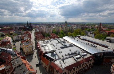 Legnica - widok na horyzont oraz dach galeri