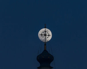 Wieża kościoła w Irkucku, Syberia, Rosja