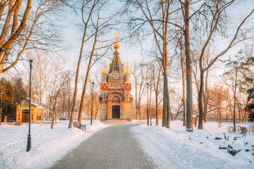 Fototapeta premium Gomel, Belarus. Chapel-tomb Of Paskevich In City Park At Sunny Winter