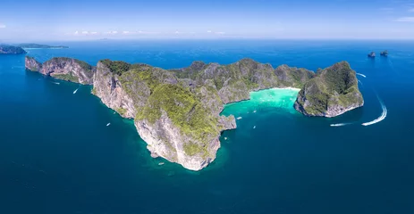 Stickers pour porte Photo aérienne Panorama Top View Tropical Island , Aerial view of Maya bay ,Phi-Phi Islands, Krabi, Thailand.