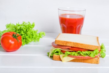 Sandwich with vegetables
