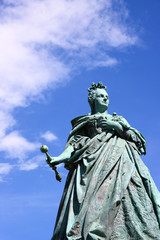 Fototapeta na wymiar Maria Theresia Statue Klagenfurt