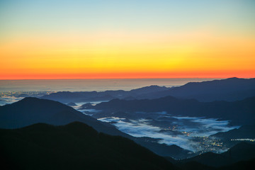 大蔵高丸から夜明け