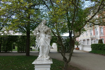 Fototapeta na wymiar Trier Palastgarten