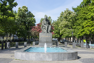 Obraz premium Statue of Pavol Országh Hviezdoslav in Bratislava