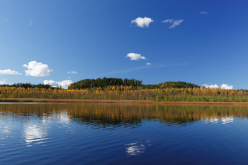 Obraz na płótnie Canvas Finnish lake