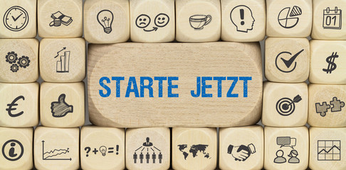 Starte Jetzt / Würfel mit Symbole