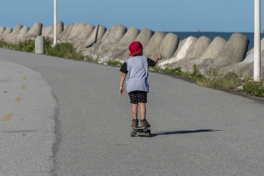 familia reunida praticando esporte