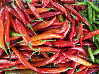 cilli red and green in market