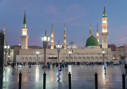 Muslims gathered for worship Nabawi Mosque, Medina, Saudi Arabia