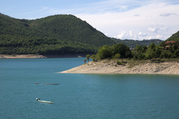 lago del turano, veduta del lago