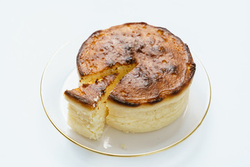round cheese cake
