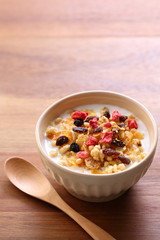 ヨーグルト、グラノーラ