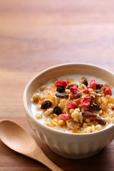 ヨーグルト、グラノーラ