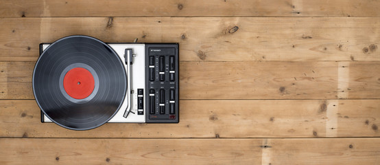 retro turntable header