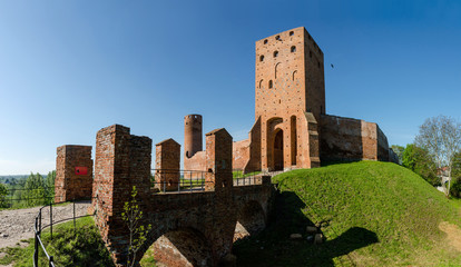 Zamek w Czersku © Dejan Gospodarek