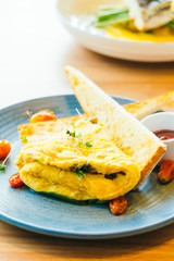Spanich omelet in plate