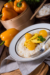 chicken in a curry cream sauce