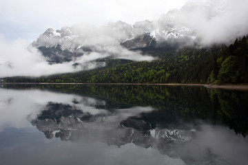 Eibsee unter der Zugspitze