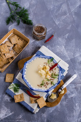 Creamy cauliflower soup