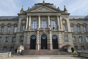 Fototapeta na wymiar cour d'appel colmar ( public court building ) 