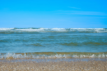 Fototapeta na wymiar tropical scene beach and sea with blue sky background and copy space