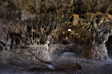 Grotta calcarenitica - Matera