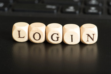 Ein Computer und das Wort Login