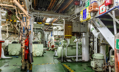 Obraz premium Engine room of the ship