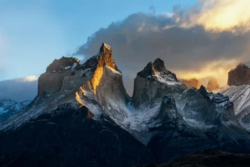 Papier Peint photo Cuernos del Paine The towers of Los Cuernos - one of the most famous and popular formations of Torres del Paine National Park in Chilean Patagonia at dawn