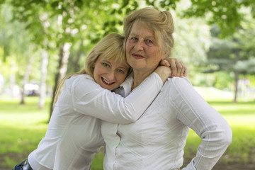 Fototapeta premium Mother and daughter in the park