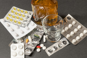 Medikamente, Missbrauch, Sucht, Alkohol 2