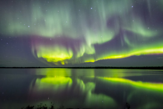 Lake reflex Auroa