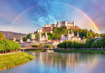 Foto op Aluminium Oostenrijk, Regenboog boven het kasteel van Salzburg © TTstudio