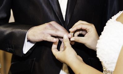 Marriage putting on the ring