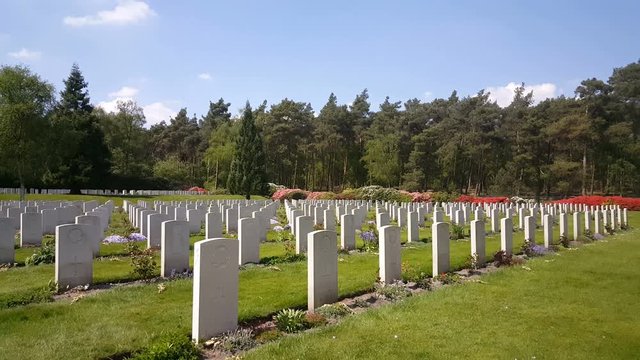 Canadian War Cemetery in Holten, graveyard soldiers