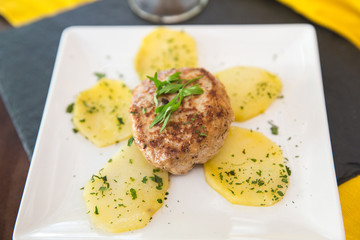 Cutlets with potatoe