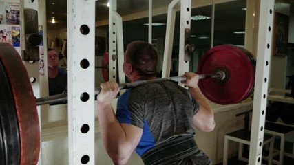 weightlifter raises the bar - Powered by Adobe