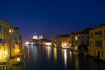 Fototapeta na wymiar Clear night in Venice