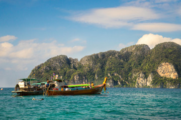 Fototapeta na wymiar Fisherboats in Koh Phi Phi