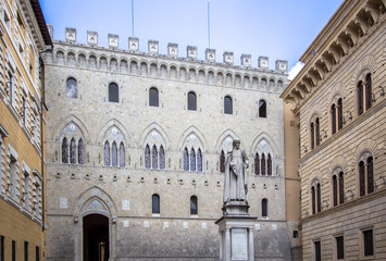 Fototapeta na wymiar Statue of Sallustio Bandini, Siena, Italy