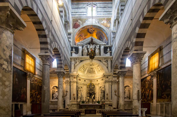 Fototapeta na wymiar Pisa cathedral interior view, Italy