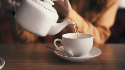 kettle, mug, saucer, hot water