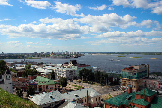 Панорама места слияния рек Оки и Волги, Нижний Новгород, Россия