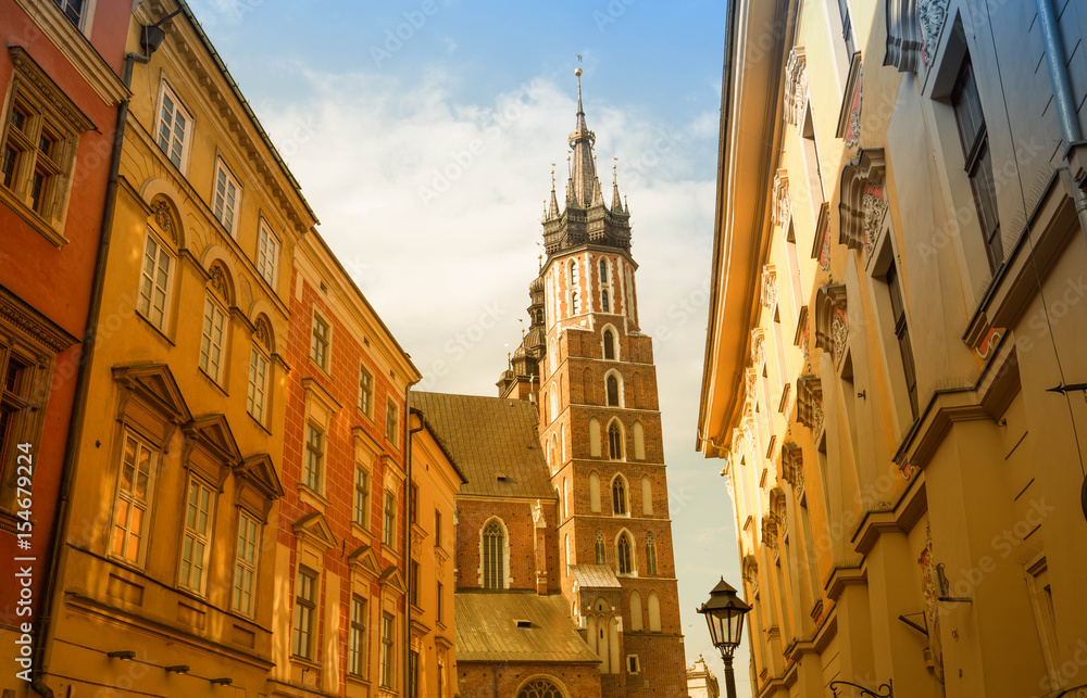 Canvas Prints kraków, ulica floriańska w tle kościół mariacki