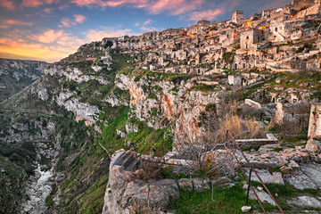 Fototapeta premium Matera, Basilicata, Italy: landscape at sunrise of the old town