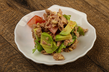 Tuna and avocado salad