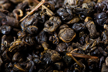 Green tea, dried tea leaves, diet food.