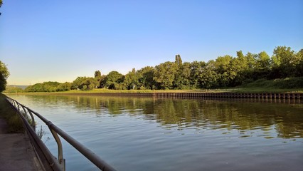 Neckar bei Mannheim